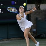 Belinda Bencic s'est hissée sans difficulté au 2e tour à Wimbledon KEYSTONE/EPA/TOLGA AKMEN